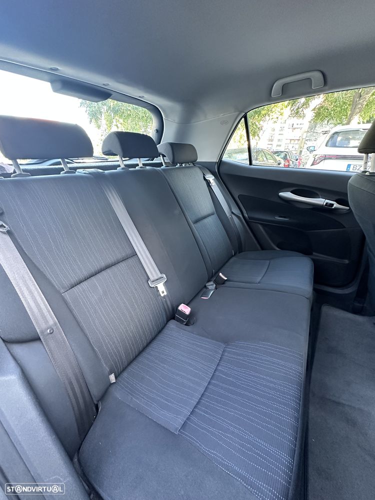 Toyota Auris 1.4 VVT-i Luna - 24