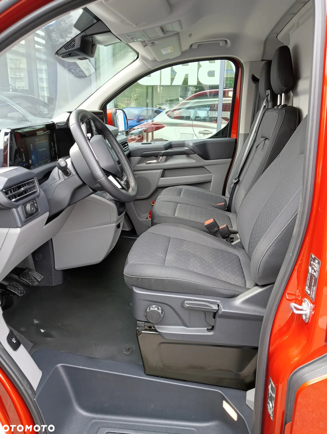 Ford Transit Custom - 11
