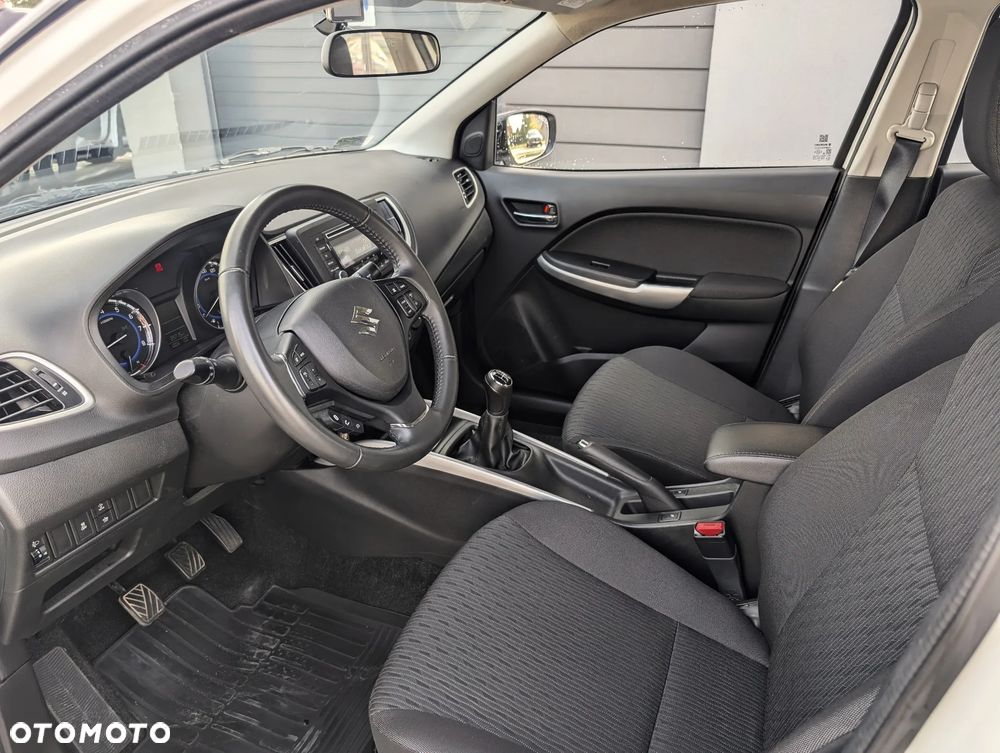 Suzuki Baleno 1.2 Premium Plus - 12