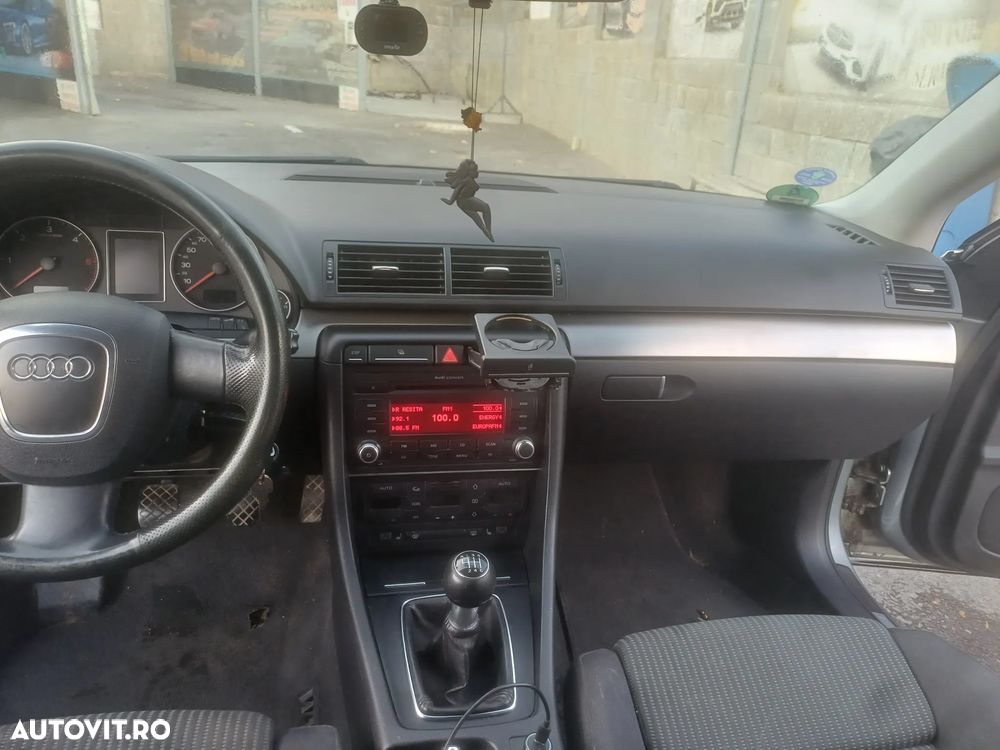 Audi A4 Limuzina - 7