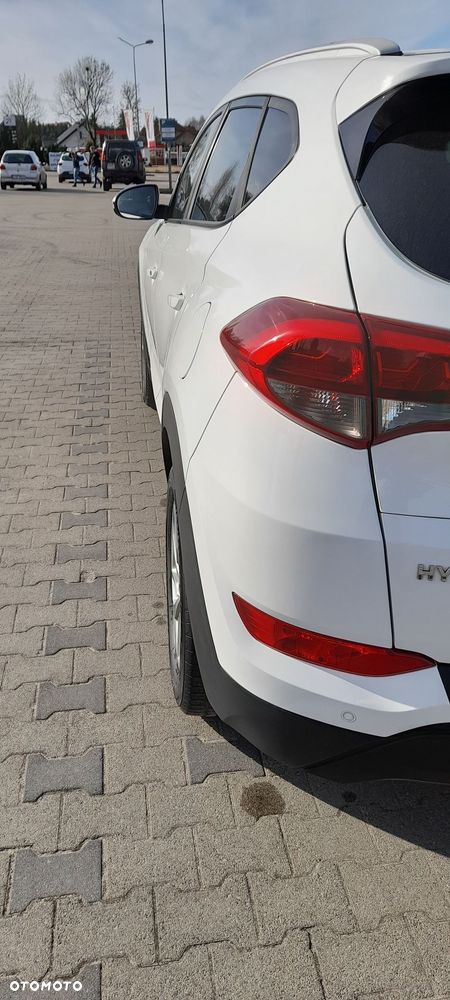 Hyundai Tucson blue 1.7 CRDi 2WD Passion - 38