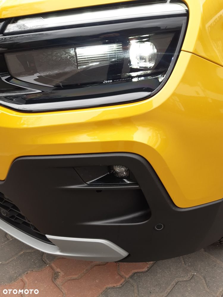 Jeep Avenger 1.2 T3 mHEV Summit FWD eDCT6 - 9