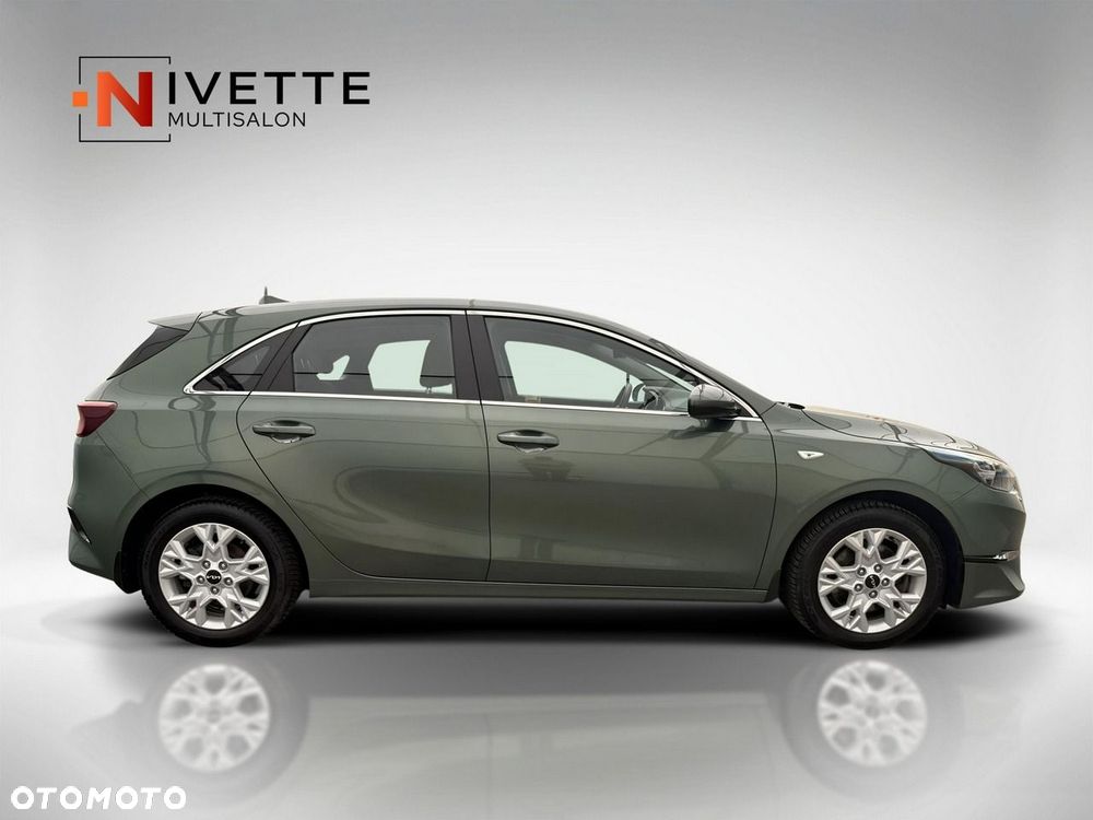 Kia Ceed - 8