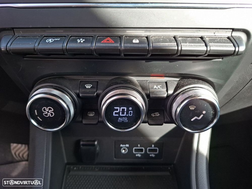 Renault Captur 1.0 TCe Techno Bi-Fuel - 23