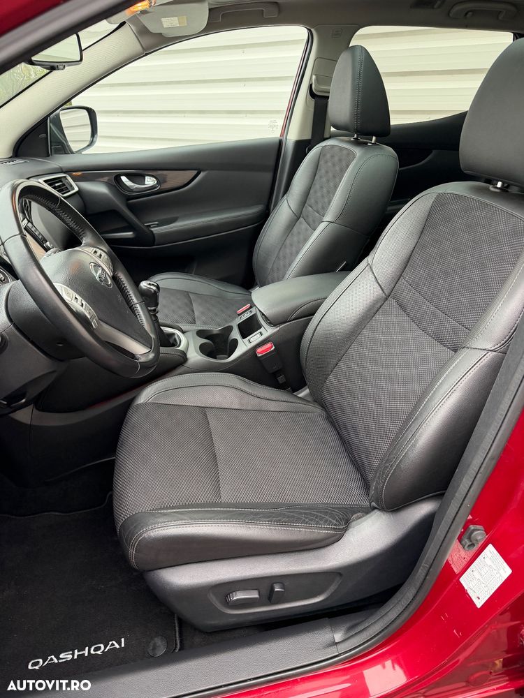 Nissan Qashqai 1.6 DCI TEKNA - 17