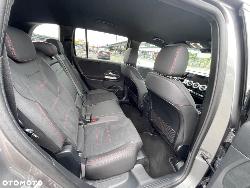 Mercedes-Benz GLB 200 d AMG Line 8G-DCT - 13