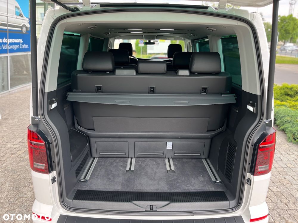 Volkswagen Multivan - 33