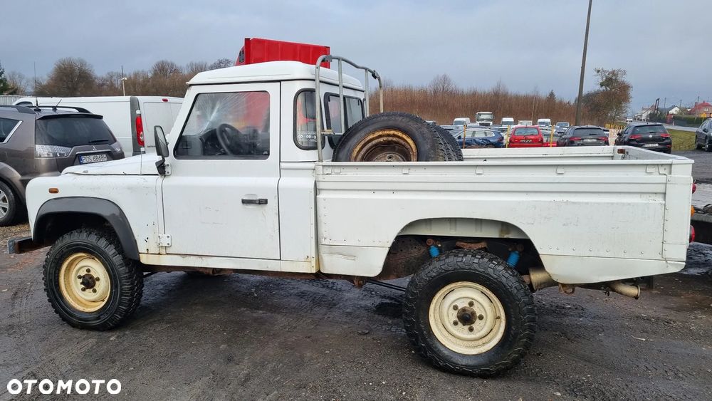 Land Rover Defender - 2
