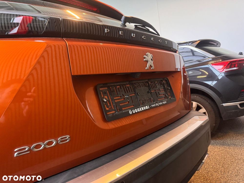 Peugeot 2008 1.2 PureTech Allure Pack S&S - 6