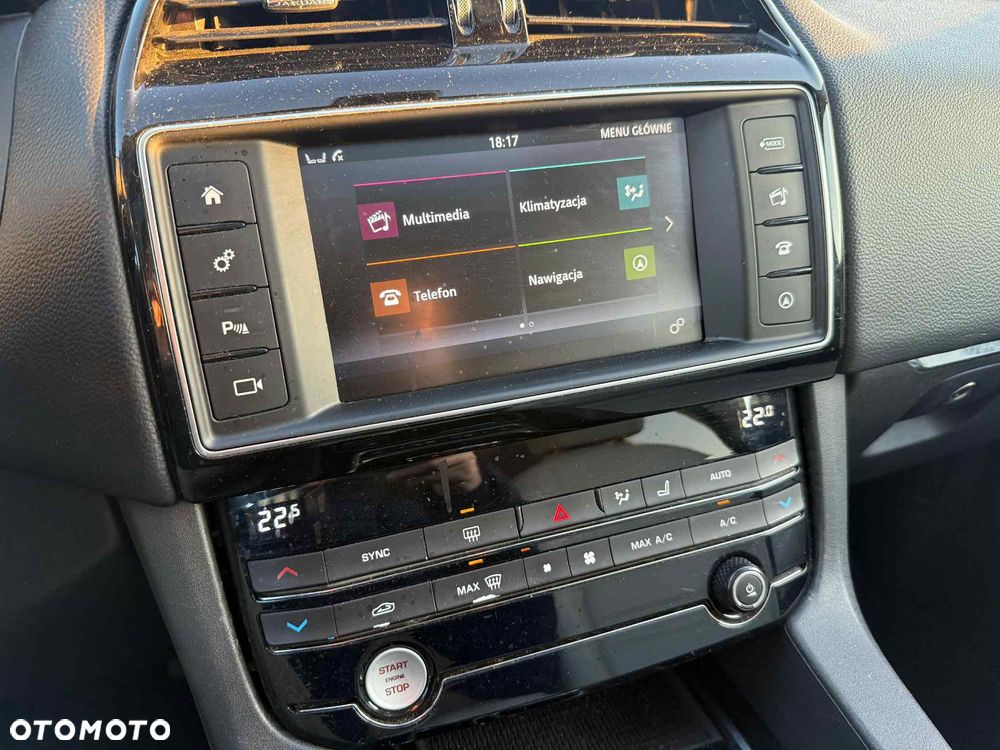 Jaguar F-Pace 20d AWD Pure - 12