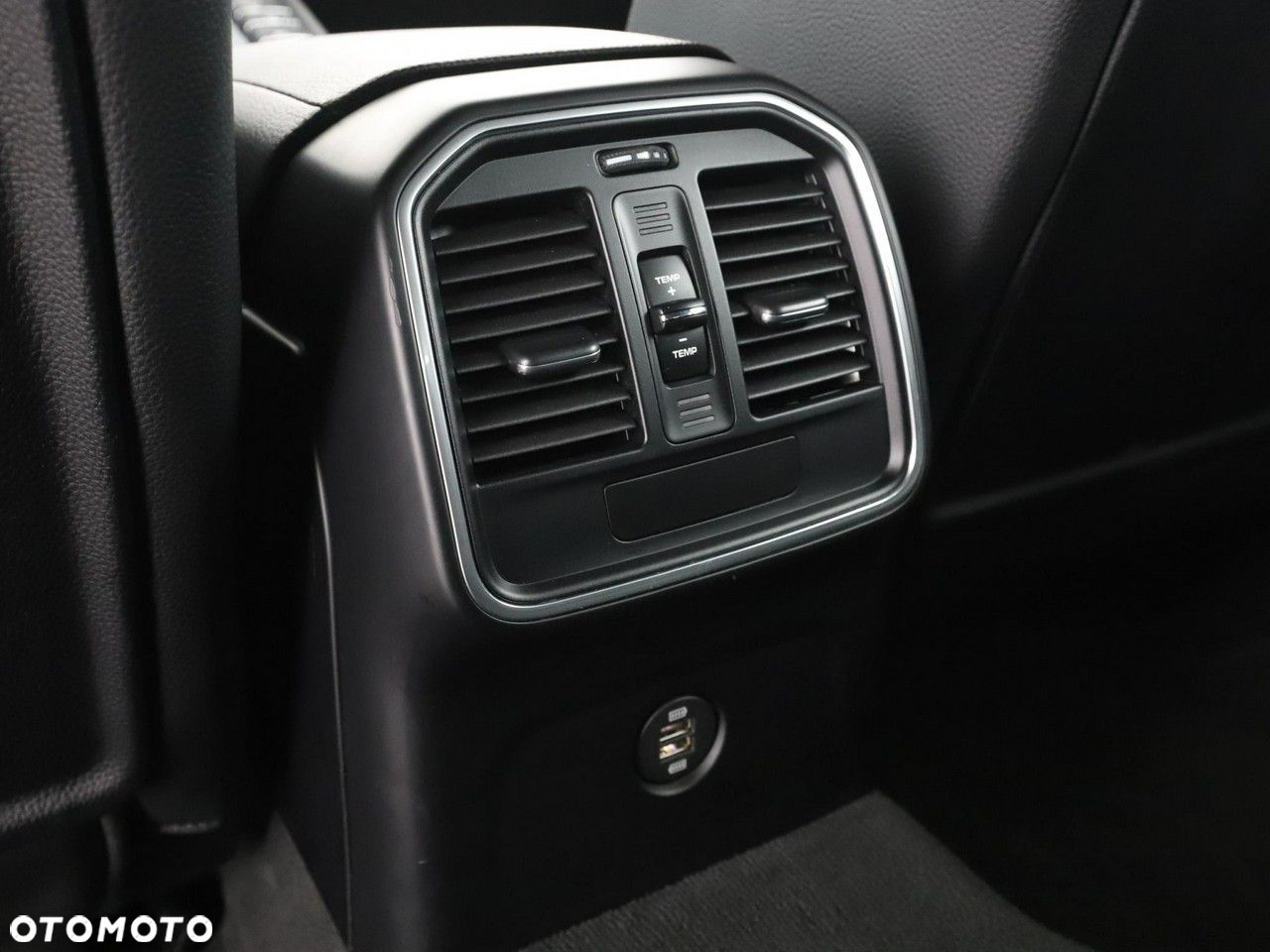 Porsche Macan Standard - 37
