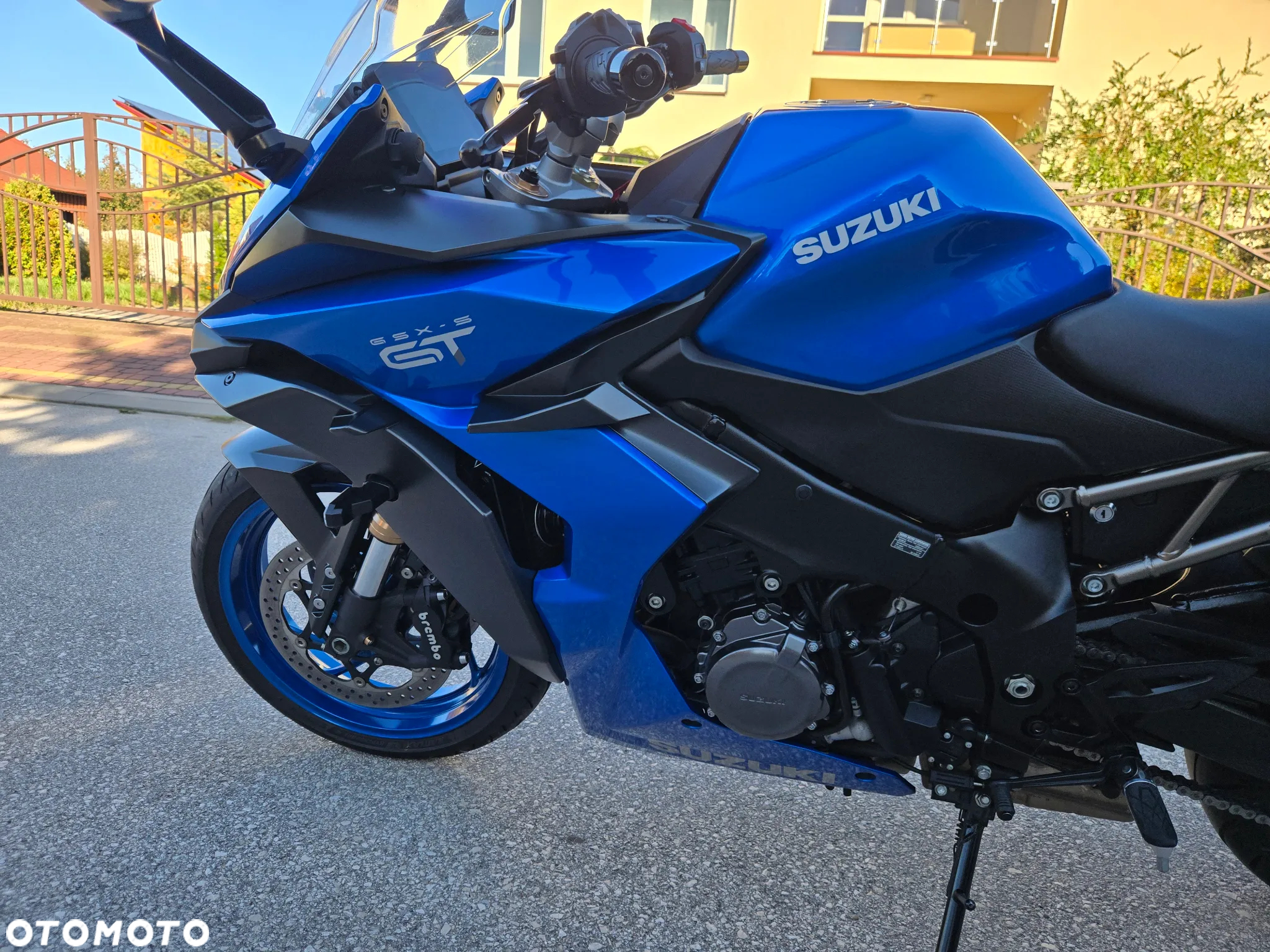 Suzuki GSX - 25