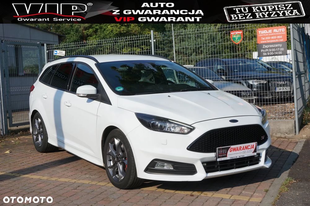 Ford Focus Turnier 2.0 EcoBoost ST mit Leder-Sport-Paket - 2