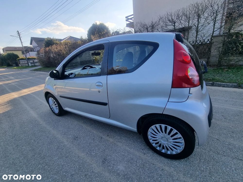 Peugeot 107 1.0 Happy - 10