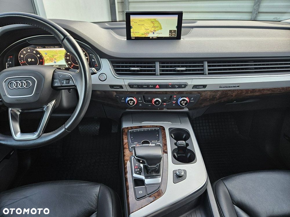 Audi Q7 - 29