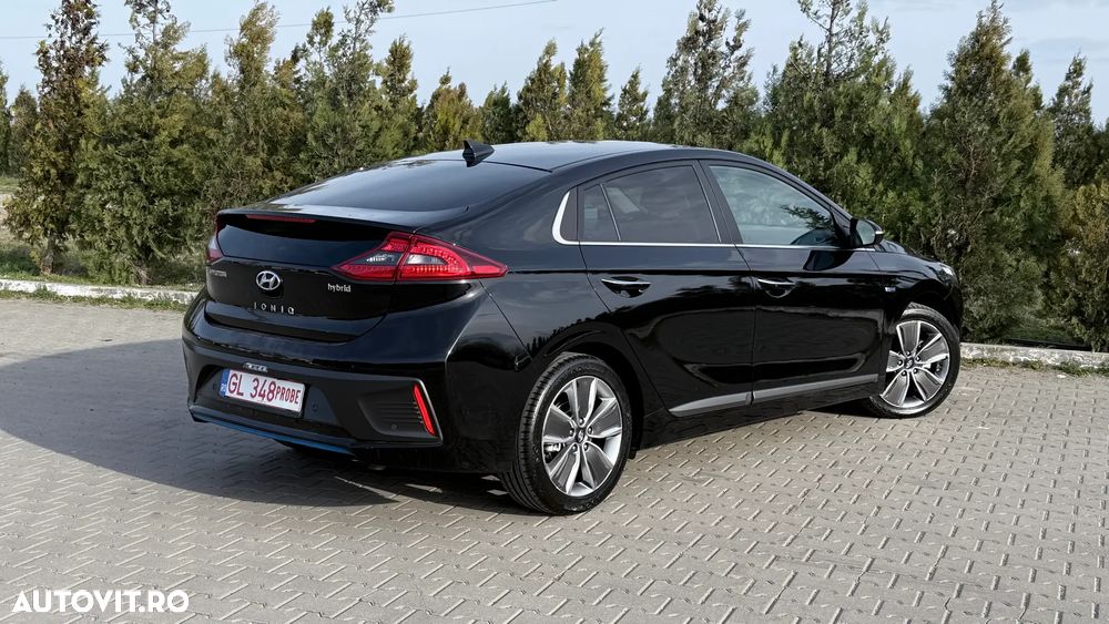Hyundai IONIQ 1.6 GDI Premium - 5
