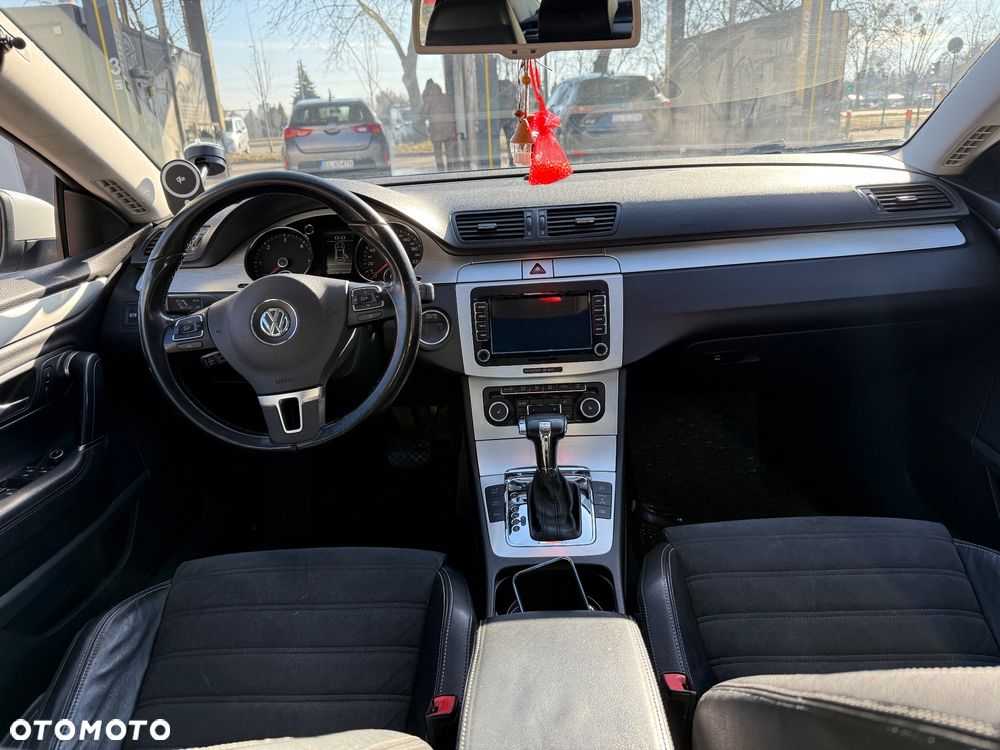 Volkswagen Passat 2.0 TDI DPF Highline DSG - 4