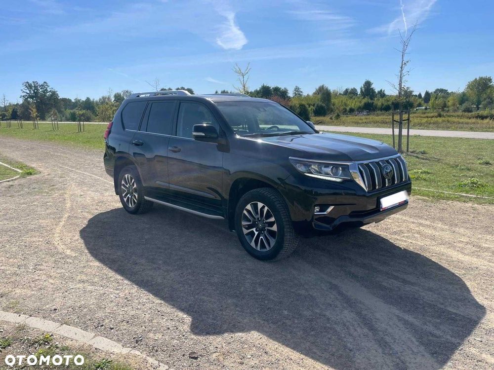 Toyota Land Cruiser - 2
