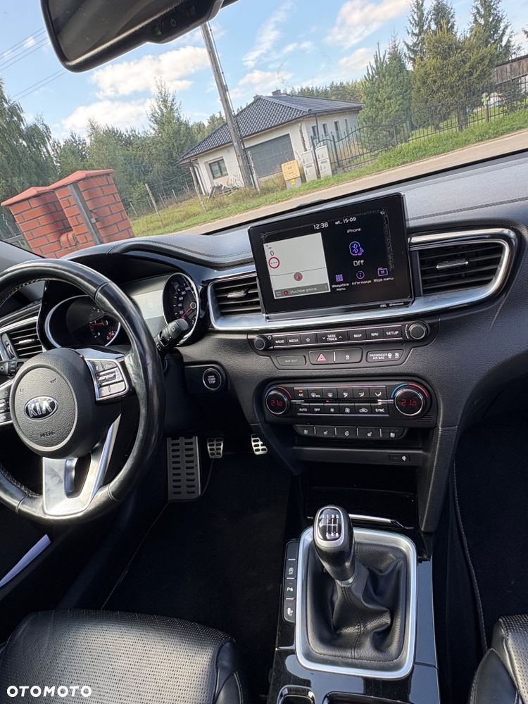 Kia Ceed - 7