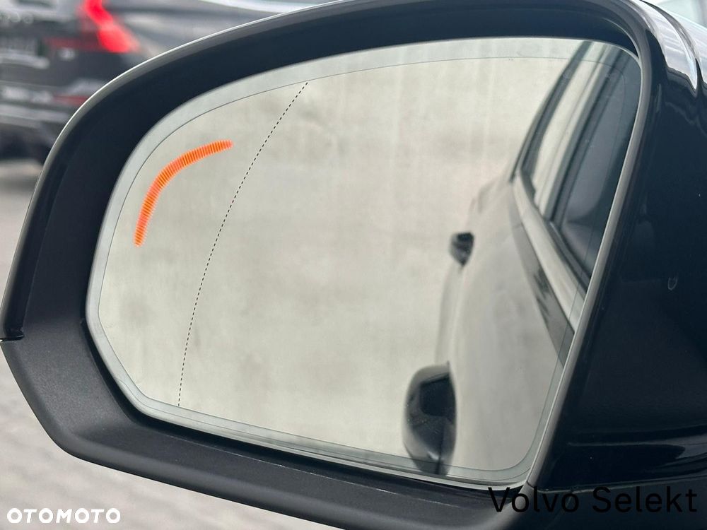 Volvo XC 40 - 18