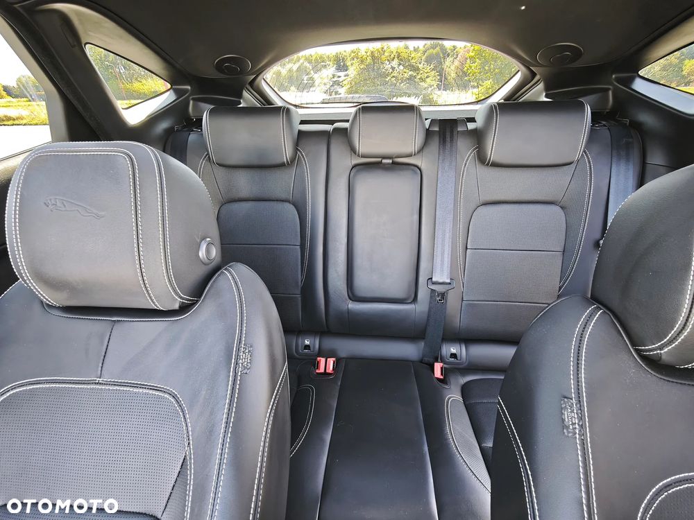 Jaguar E-Pace 2.0 i4P AWD R-Dynamic HSE - 23