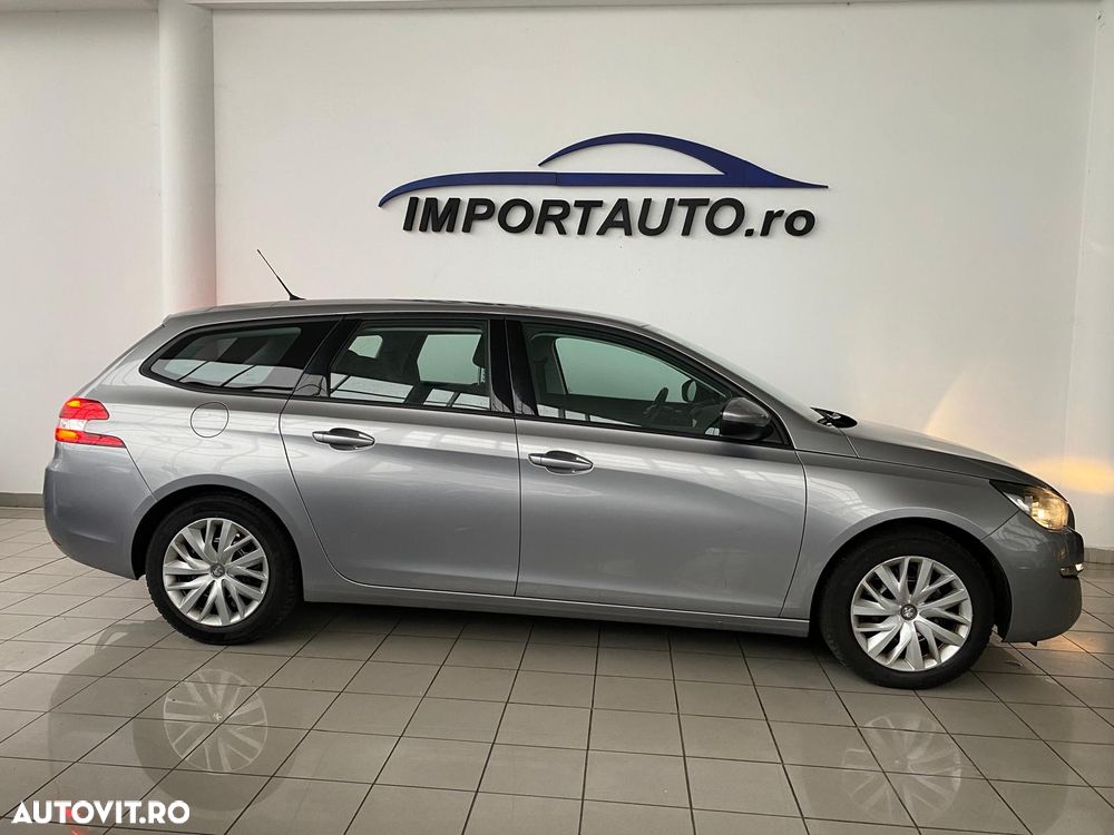 Peugeot 308 SW 1.2 L PureTech Turbo Allure - 4