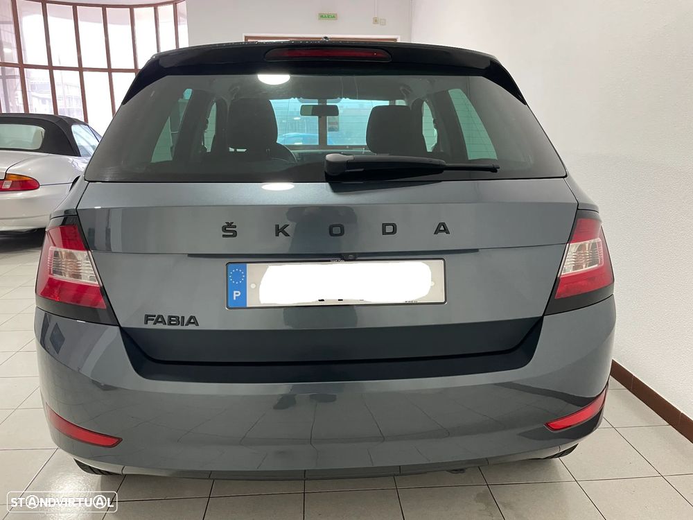 Skoda Fabia 1.0 TSI Essence - 18