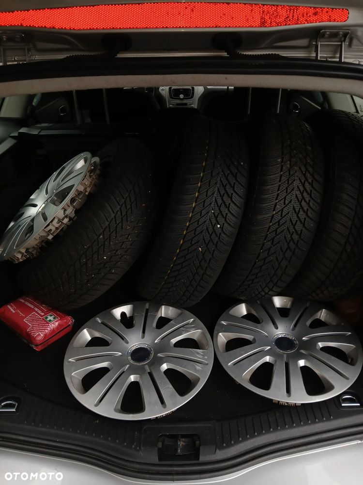 Ford Mondeo 2.0 TDCi Trend - 13
