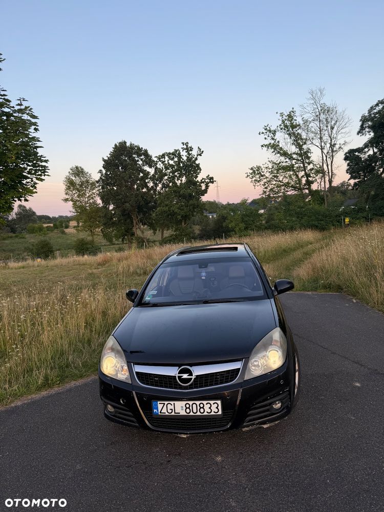 Opel Vectra 3.0 V6 CDTI Sport - 1