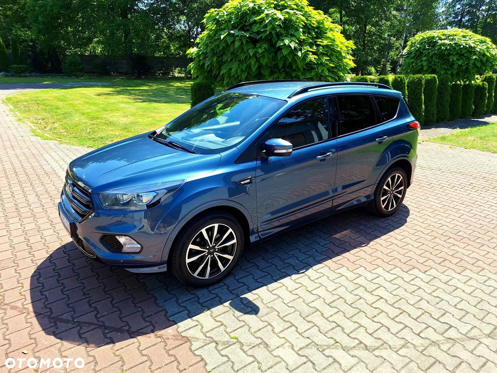 Ford Kuga 1.5 EcoBoost 2x4 ST-Line - 4