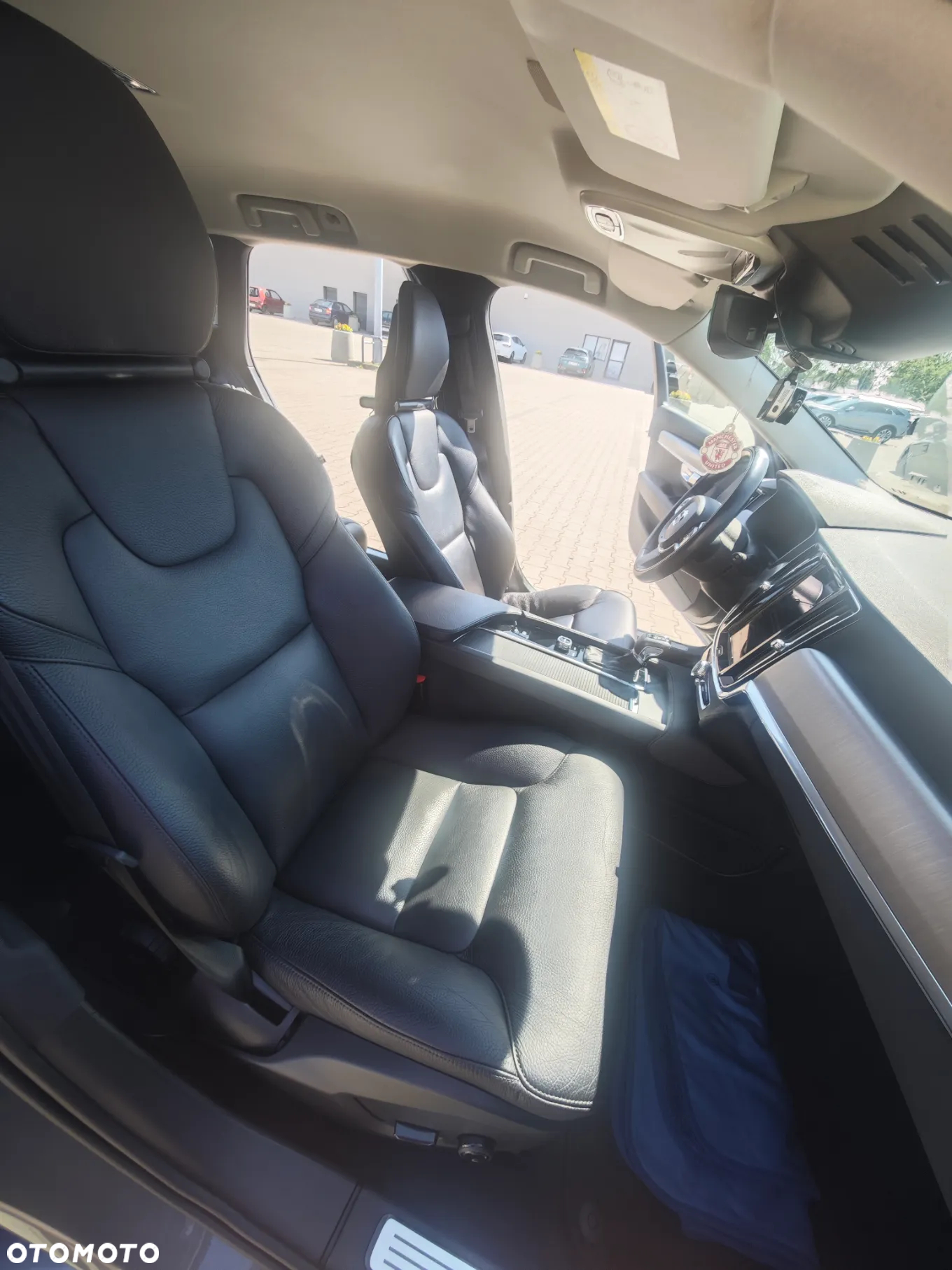 Volvo V90 D4 Momentum - 22