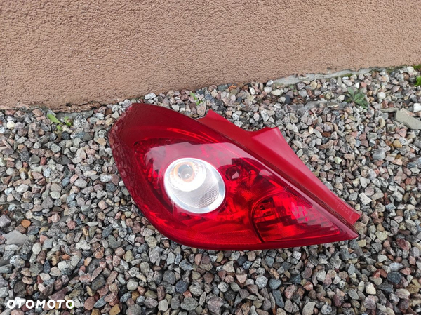 Lampa tylna Corsa D