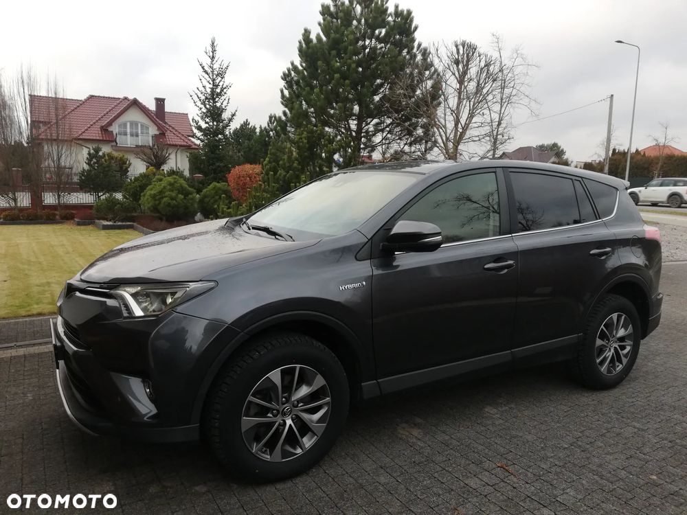 Toyota RAV4 - 1
