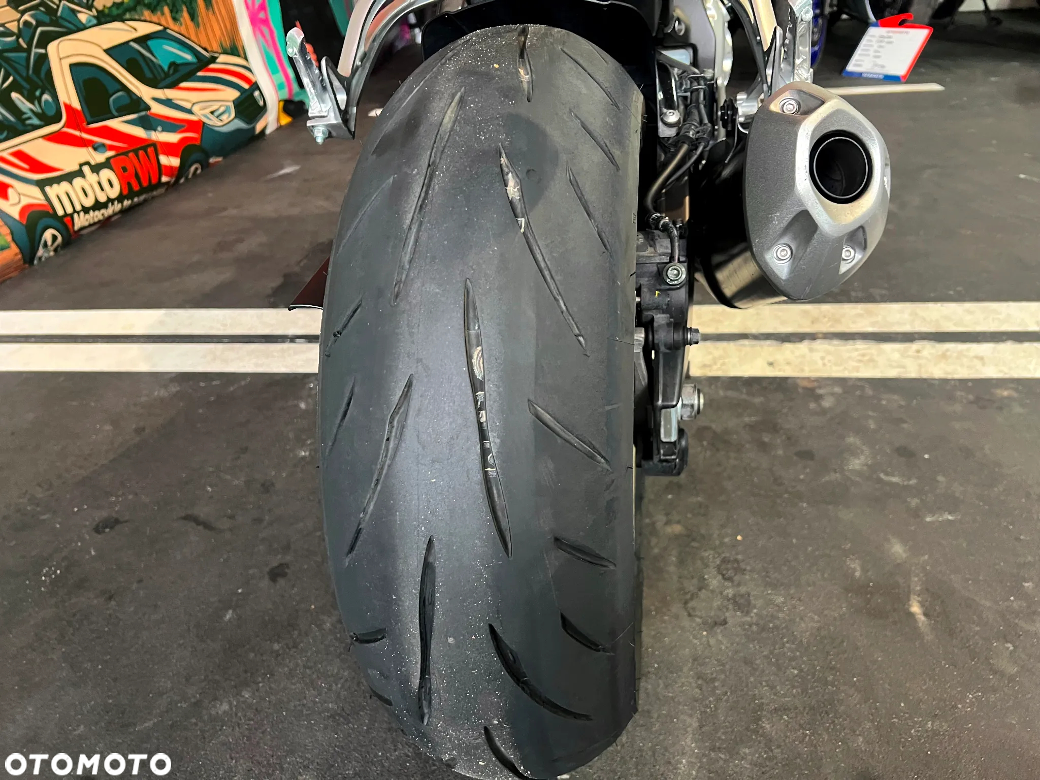 Yamaha FZ - 27