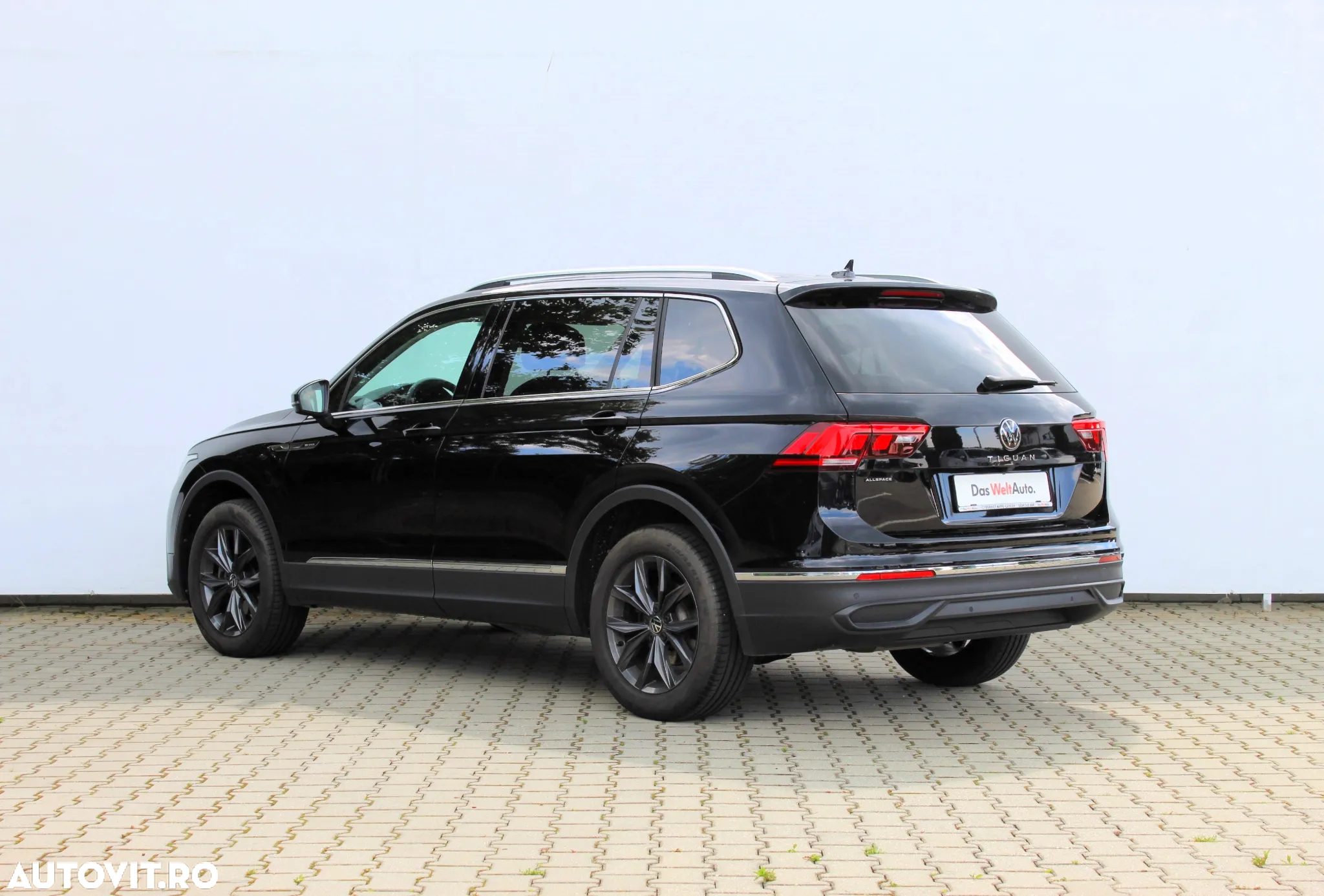 Volkswagen Tiguan Allspace 2.0 TDI 4Mot DSG Life - 3