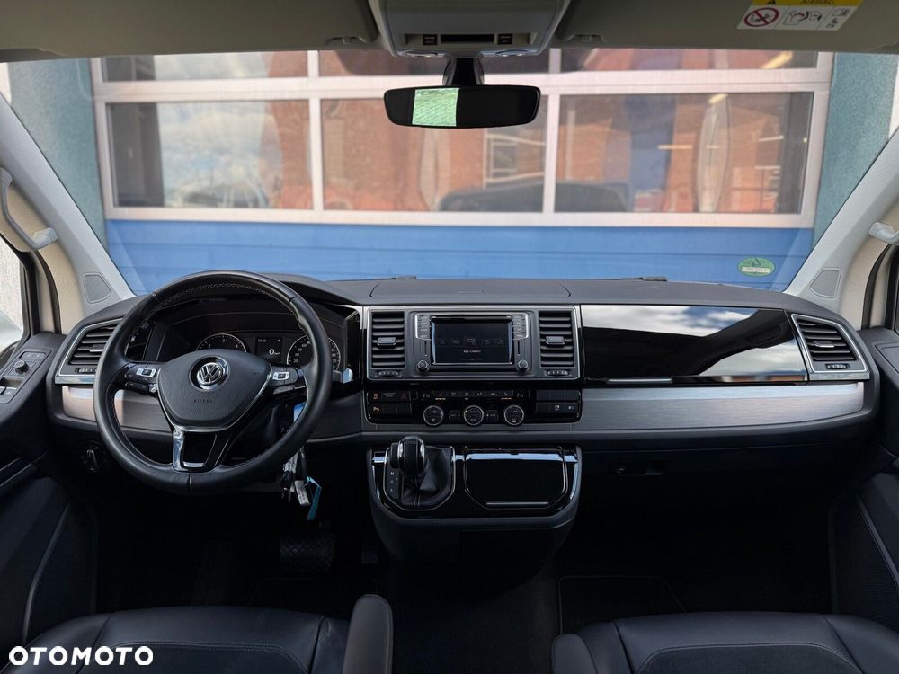 Volkswagen Multivan - 17