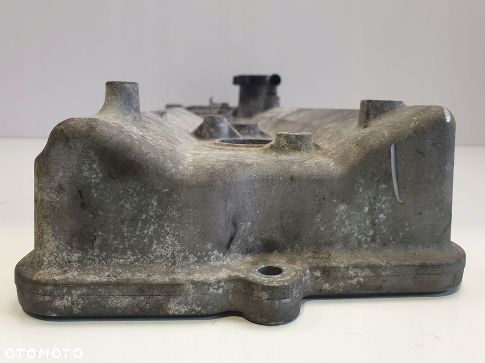 POKRYWA ZAWORÓW Lexus IS 200 IS200 2.0 B VVTi - 3