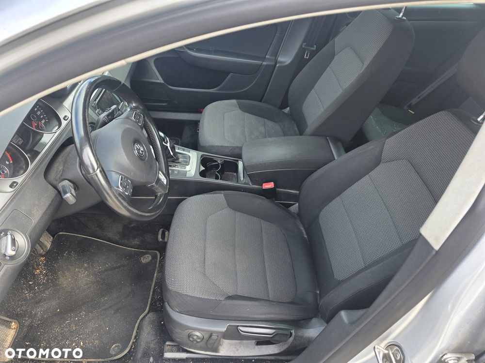 Volkswagen Passat 2.0 Blue TDI DSG SCR Comfortline - 12