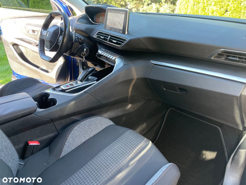 Peugeot 3008 1.5 BlueHDi Allure S&S EAT8 - 10