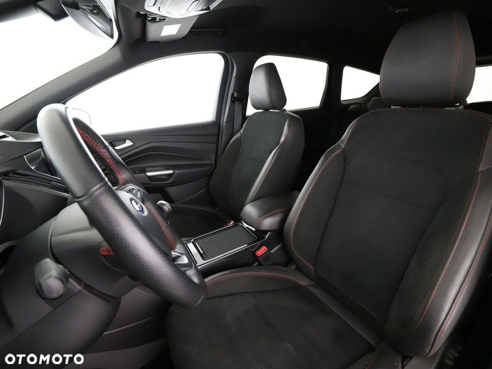 Ford Kuga 1.5 EcoBoost 2x4 ST-Line - 14