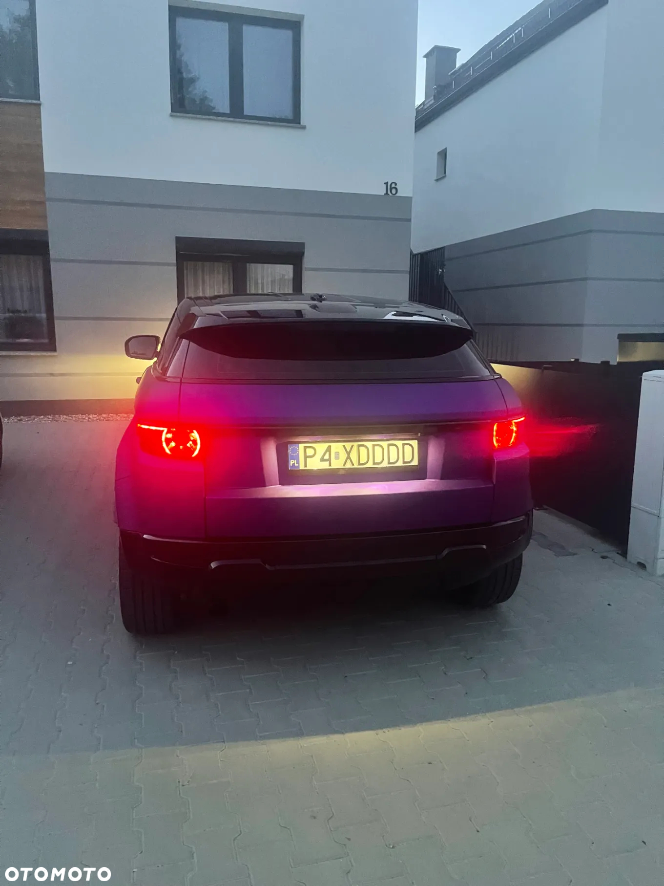 Land Rover Range Rover Evoque - 10