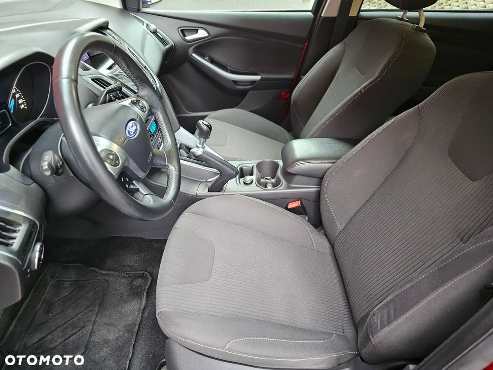 Ford Focus 1.6 TDCi ECOnetic 99g Start-Stopp-System Titanium - 6
