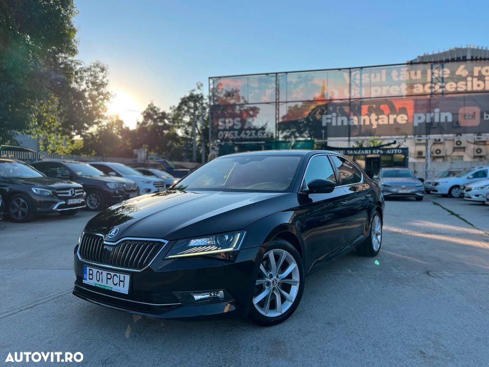 Skoda Superb 2.0 TDI DSG 4X4 Style - 1
