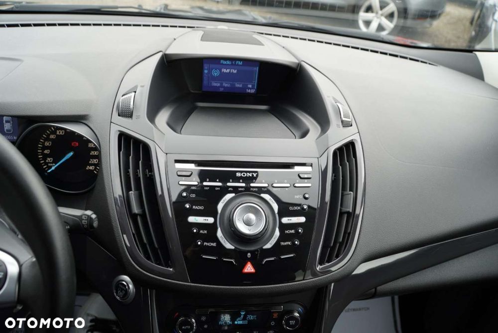 Ford Kuga 2.0 TDCi 2x4 ST-Line - 14