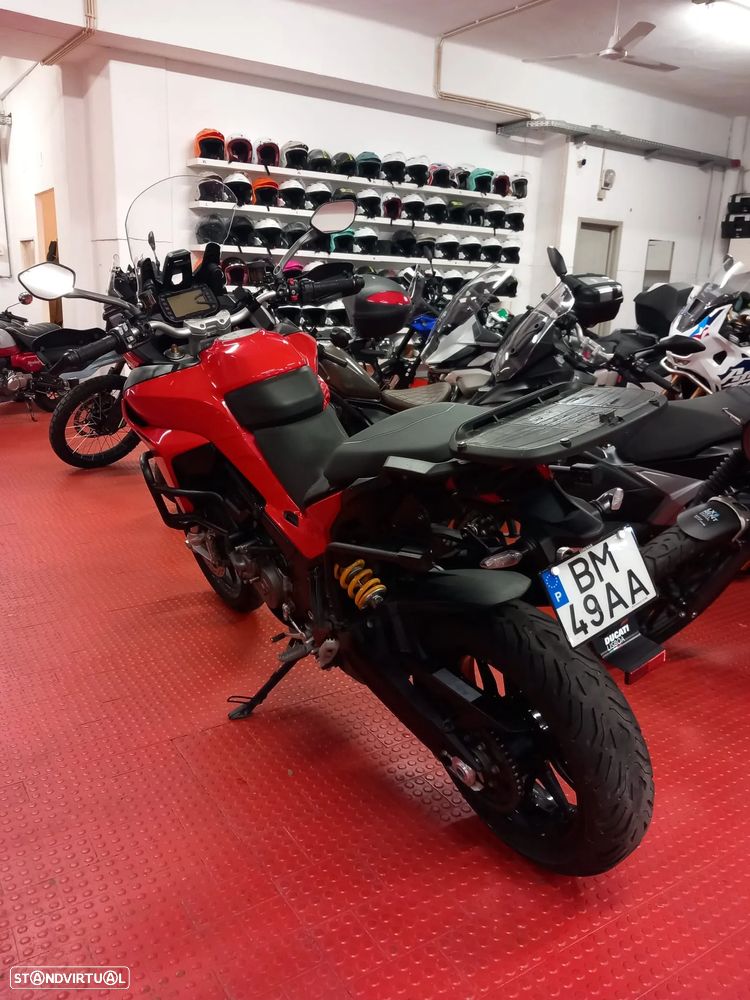 Ducati Multistrada V2 - 11