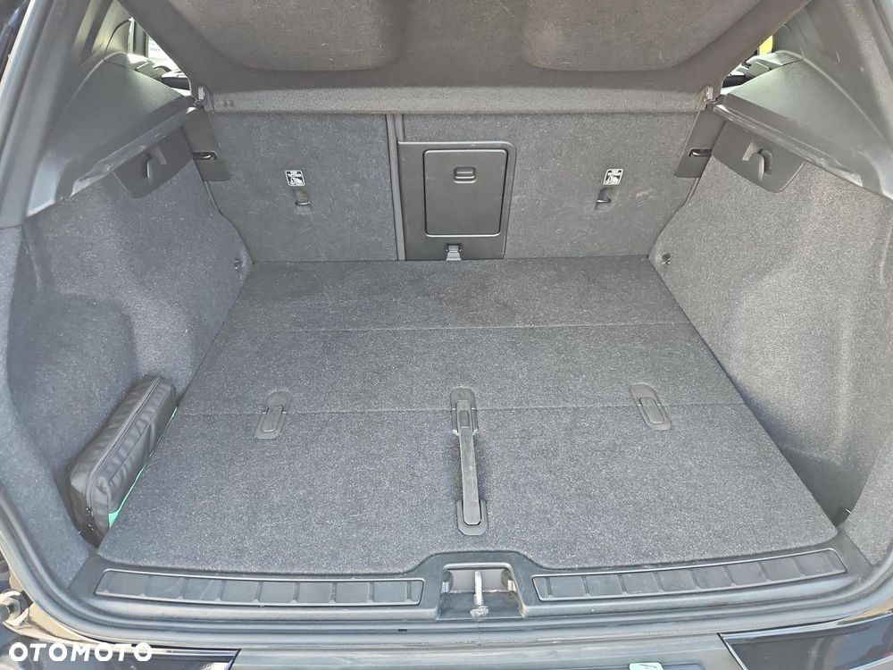 Volvo XC 40 73kWh P6 Recharge Core - 24