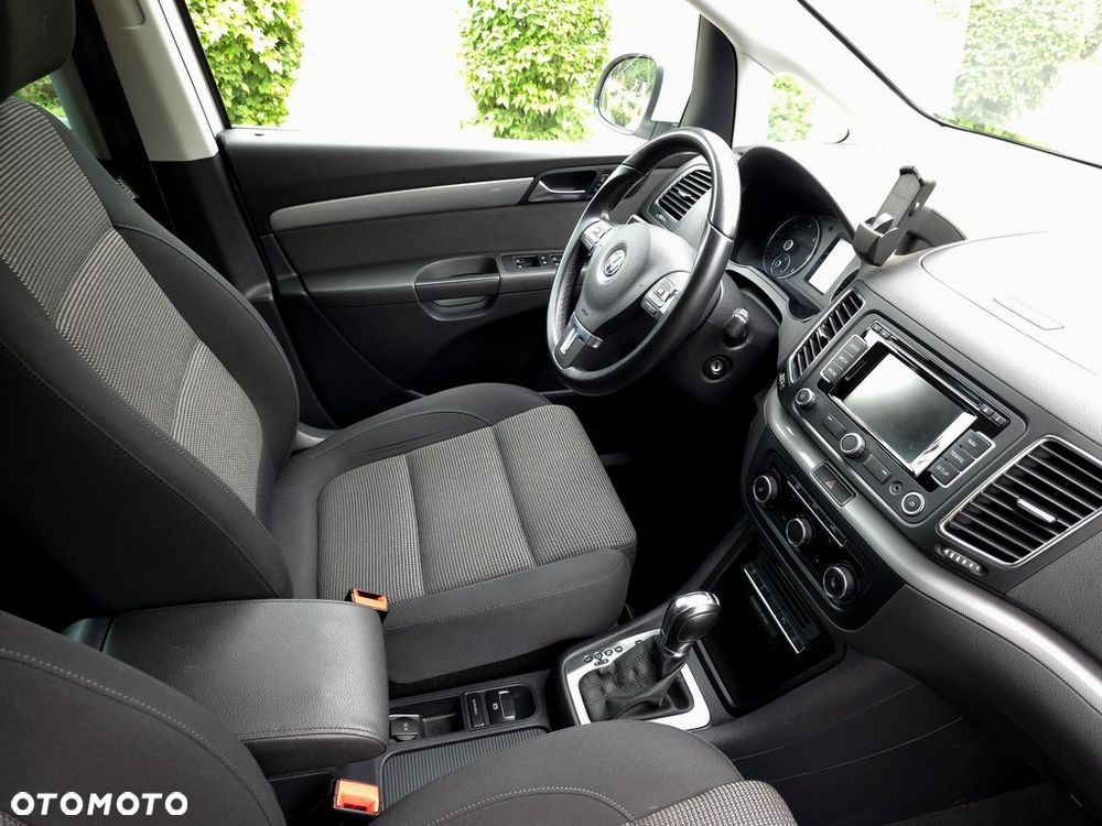 Volkswagen Sharan 2.0 TDI Comfortline DSG - 12