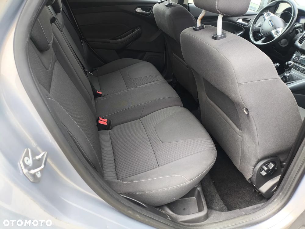 Ford Focus - 10