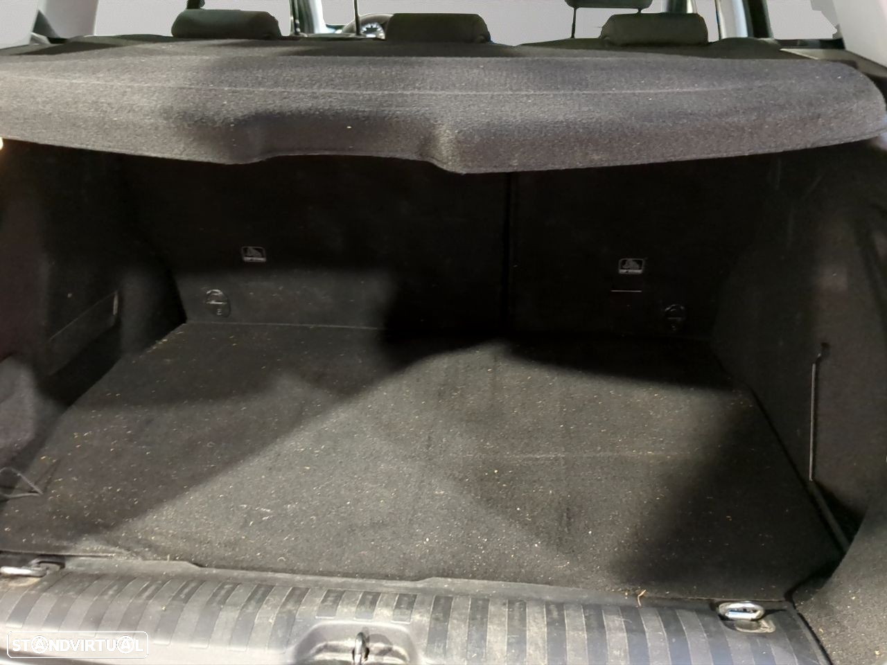 Peugeot 2008 1.2 PureTech Style - 13