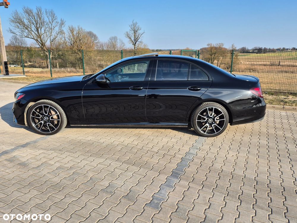 Mercedes-Benz Klasa E 300 9G-TRONIC AMG Line - 4